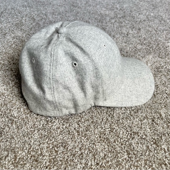 Arc'teryx Unisex Wool Ball Cap Sz S/M In Light Grey Heather NWT - Picture 7 of 12